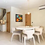 Σπίτι διακοπών Boho Mediterranean House With Pool Sitio de Calahonda